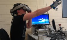 Dynamic Eye Convergence for Head-mounted Displays Improves User Performance in Virtual Environments
